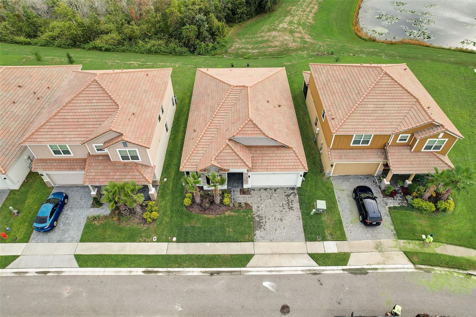1119 OAK BLUFF DR