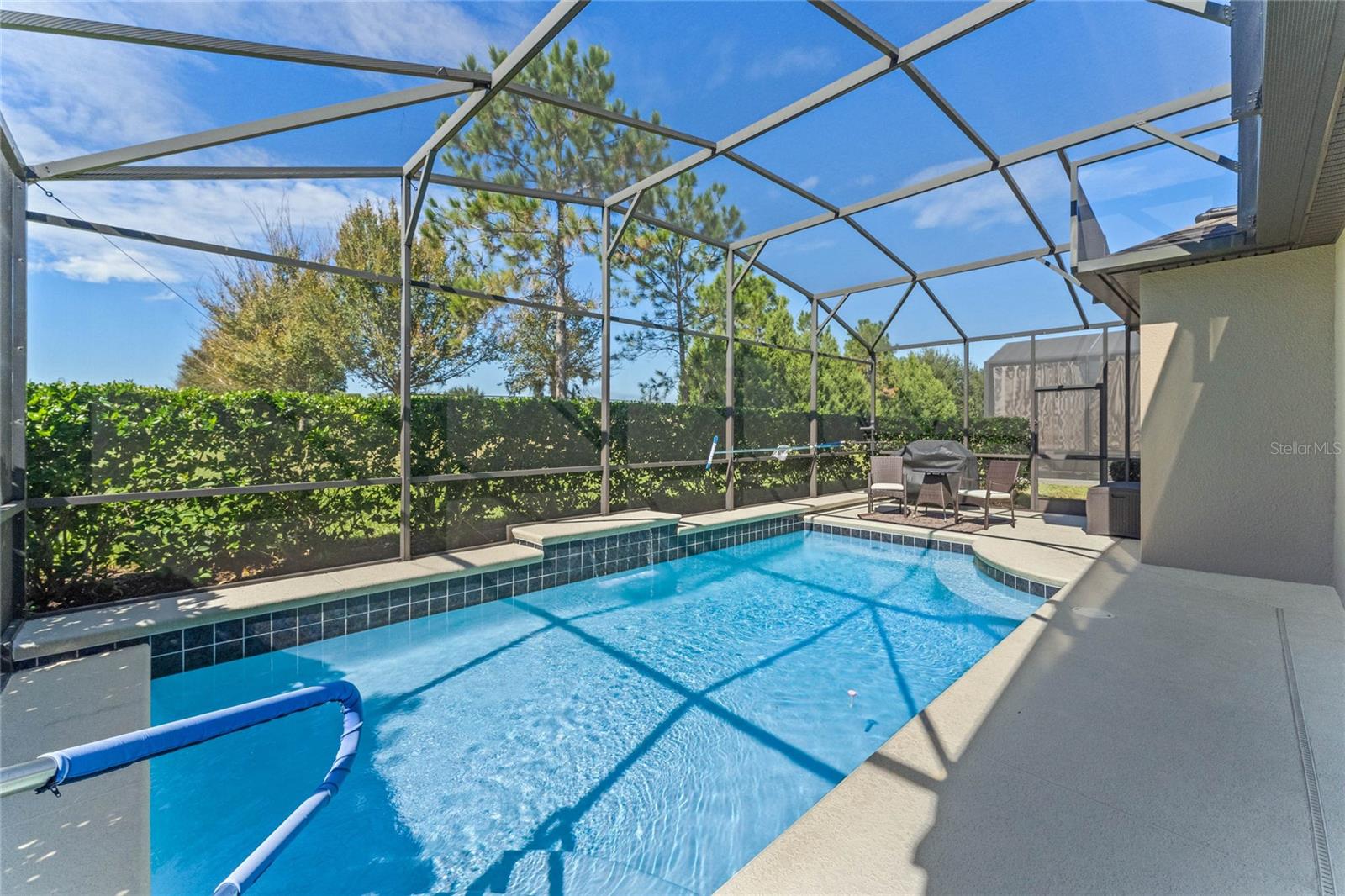 317 ALICANTE CT