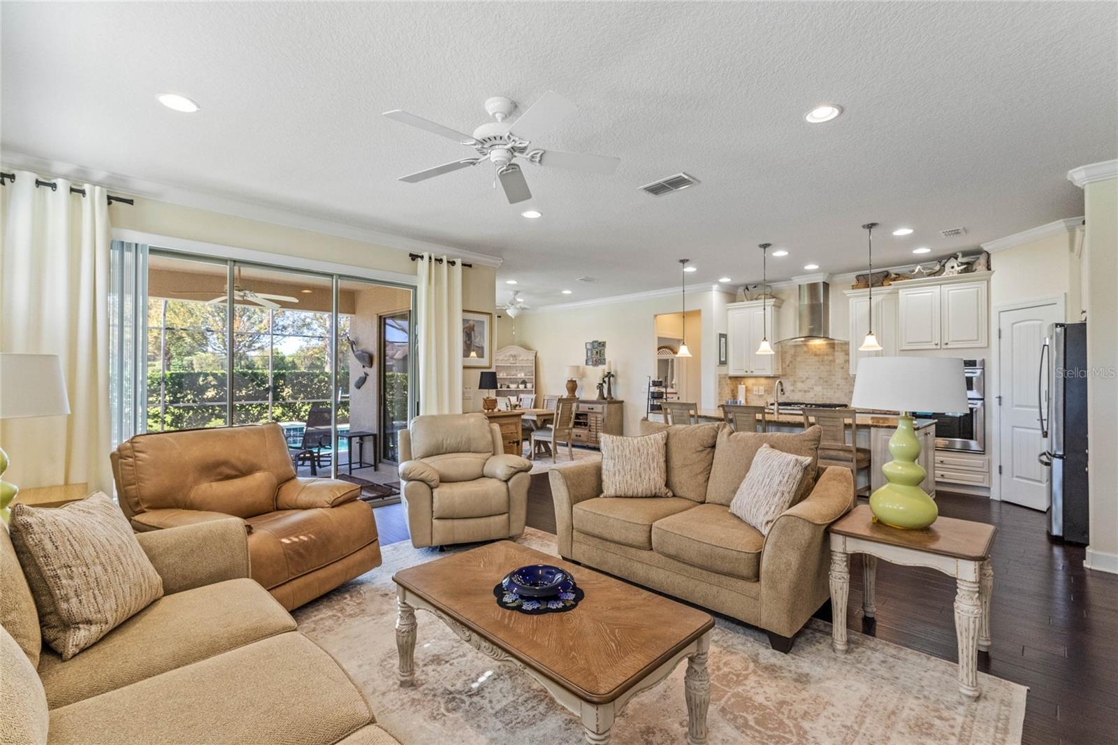 317 ALICANTE CT