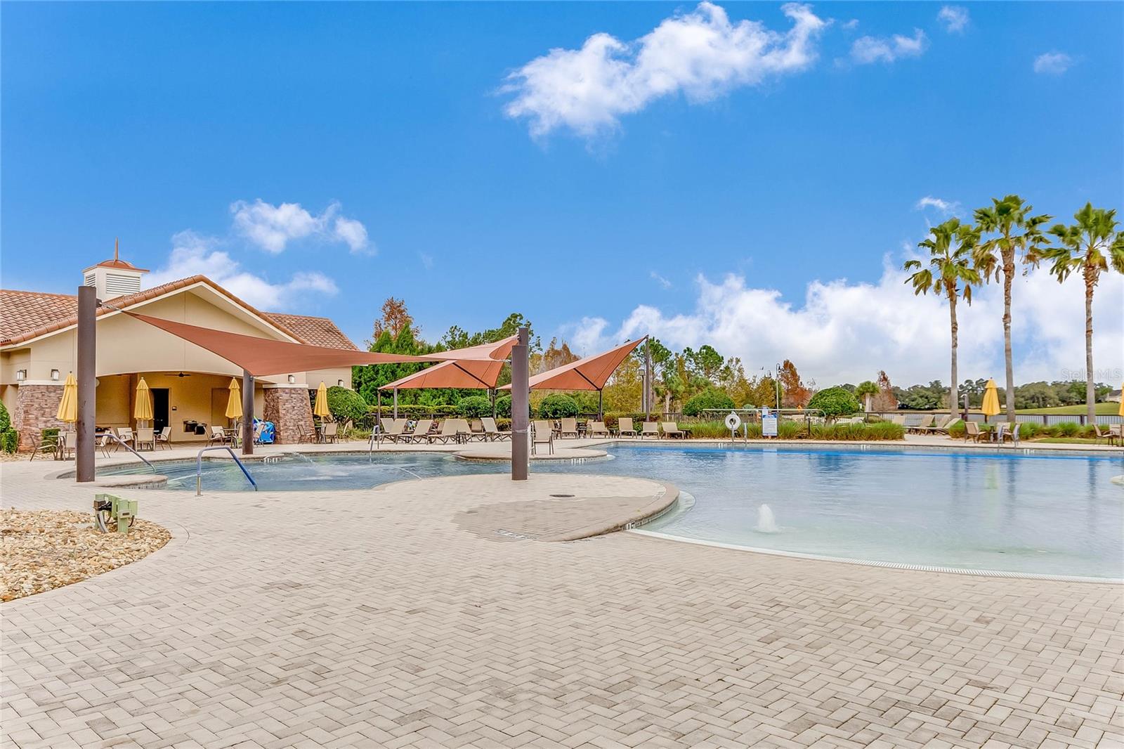 317 ALICANTE CT