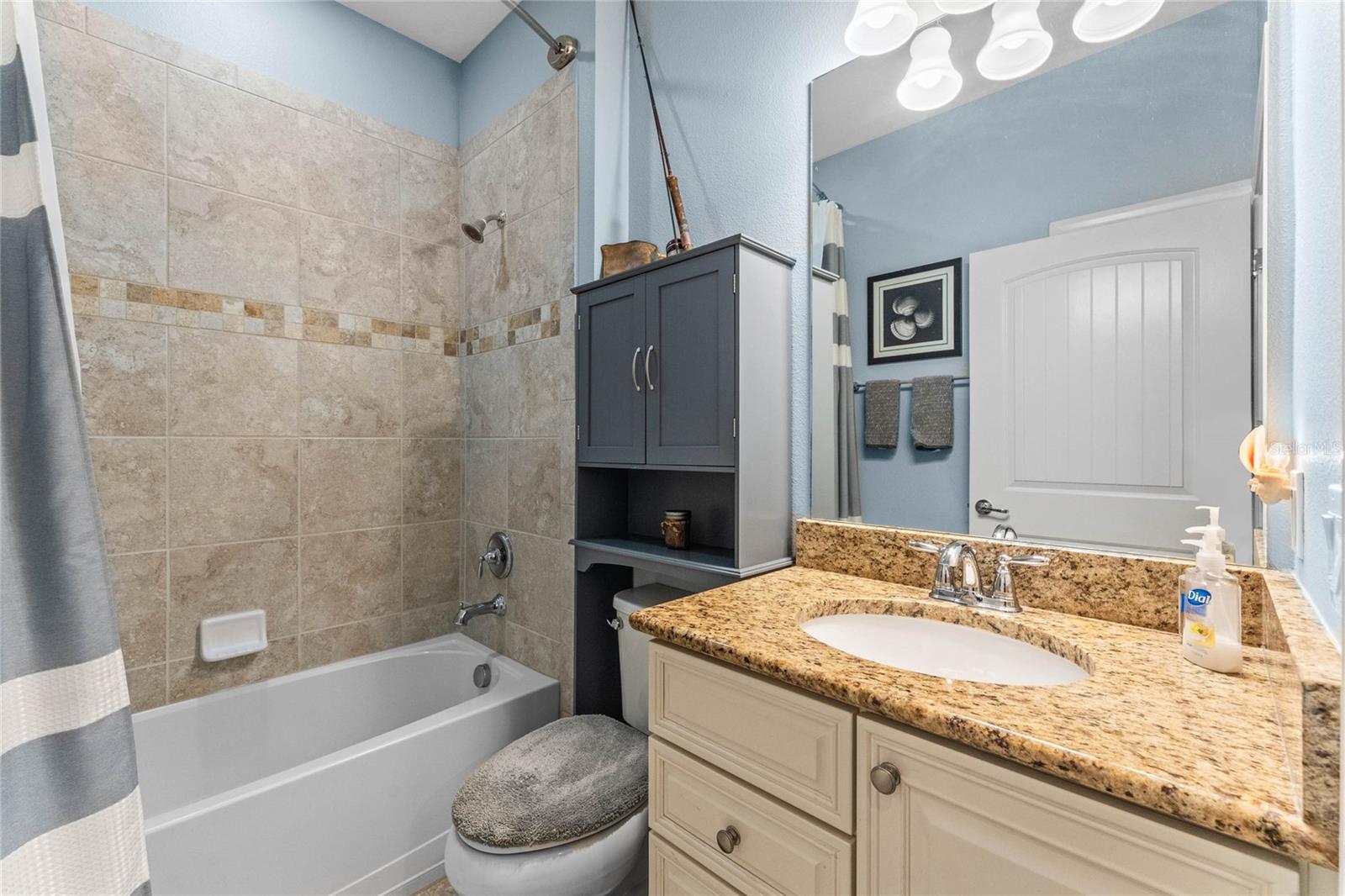 317 ALICANTE CT