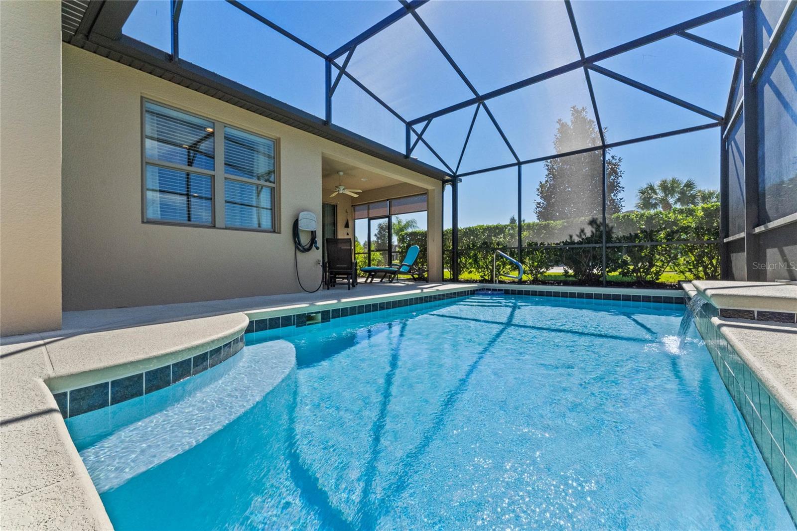 317 ALICANTE CT