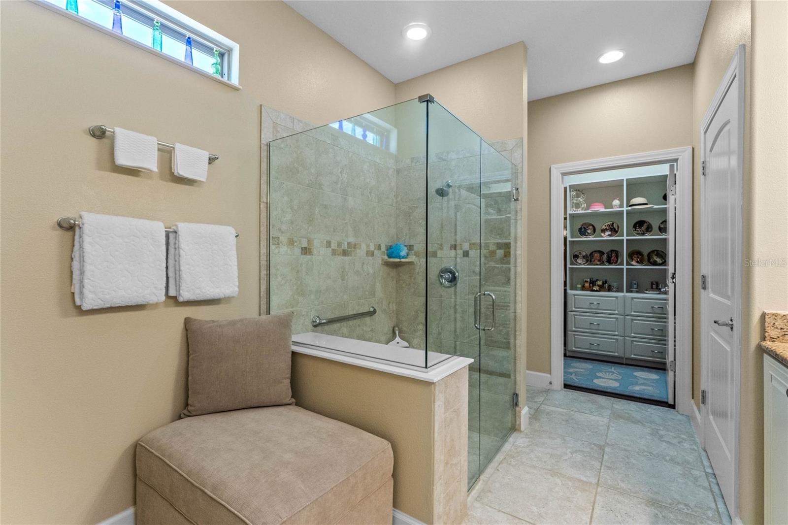 317 ALICANTE CT