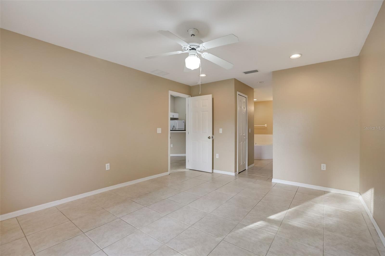 22 PERCH DR