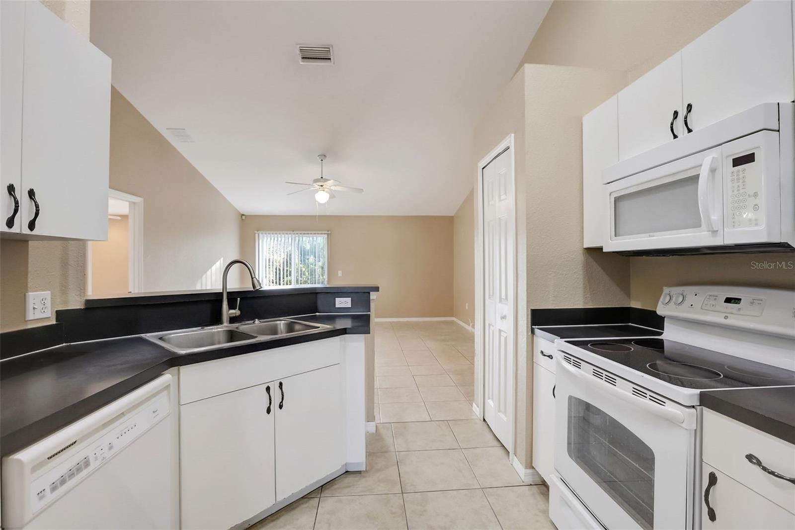 22 PERCH DR