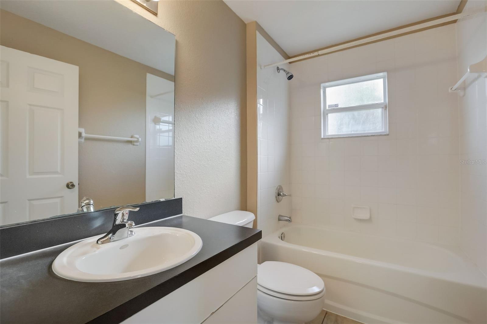 22 PERCH DR