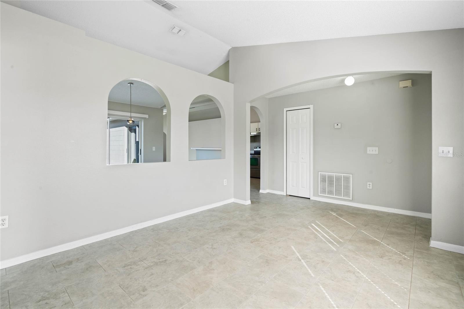678 BASINGSTOKE CT