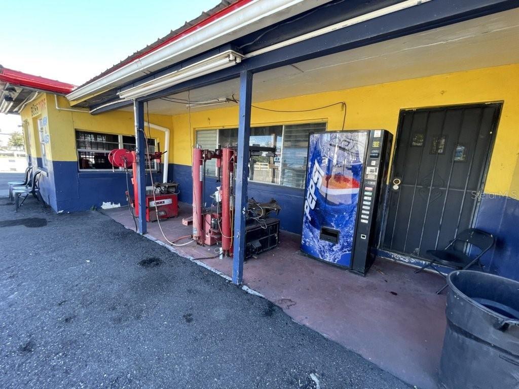 2794 N ORANGE BLOSSOM TRL #1