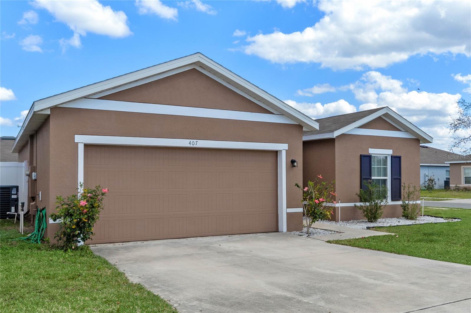 407 ROOKS LOOP