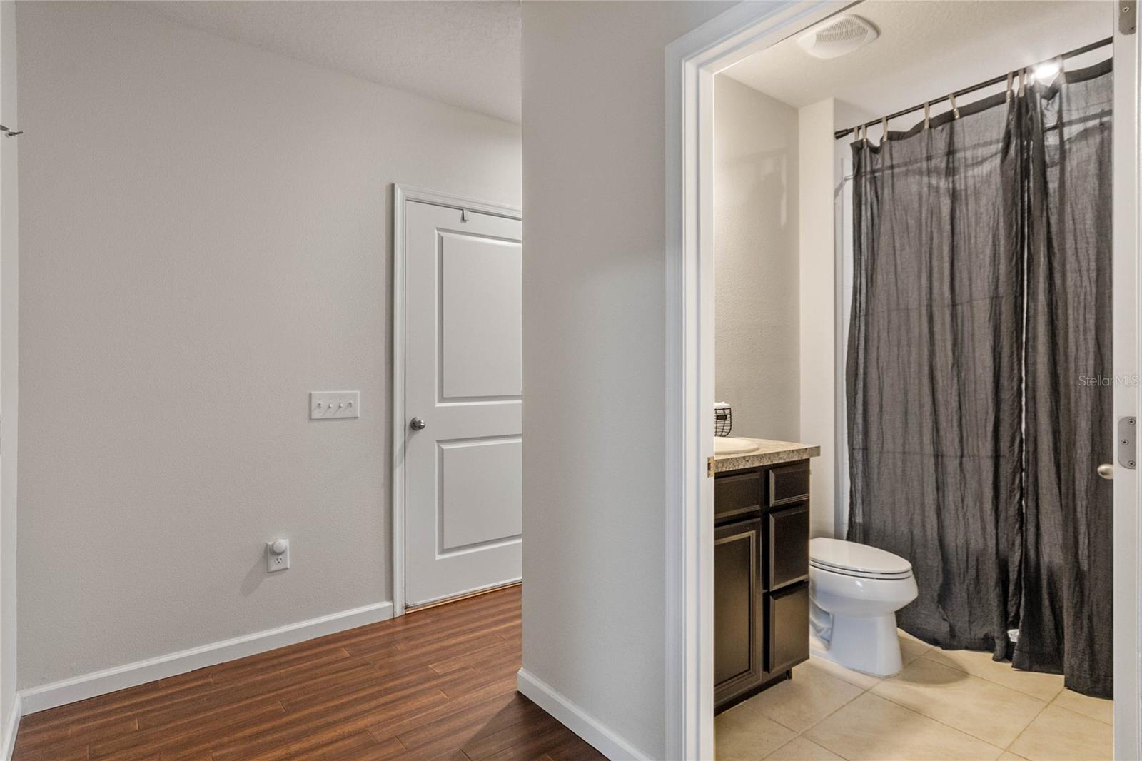 407 ROOKS LOOP