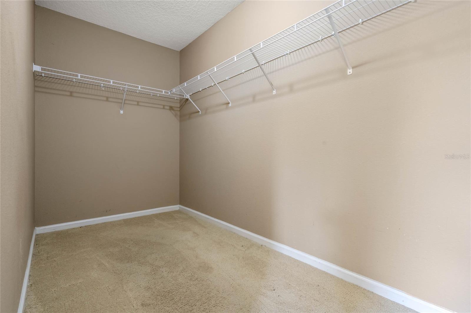 549 GUNSTON CT