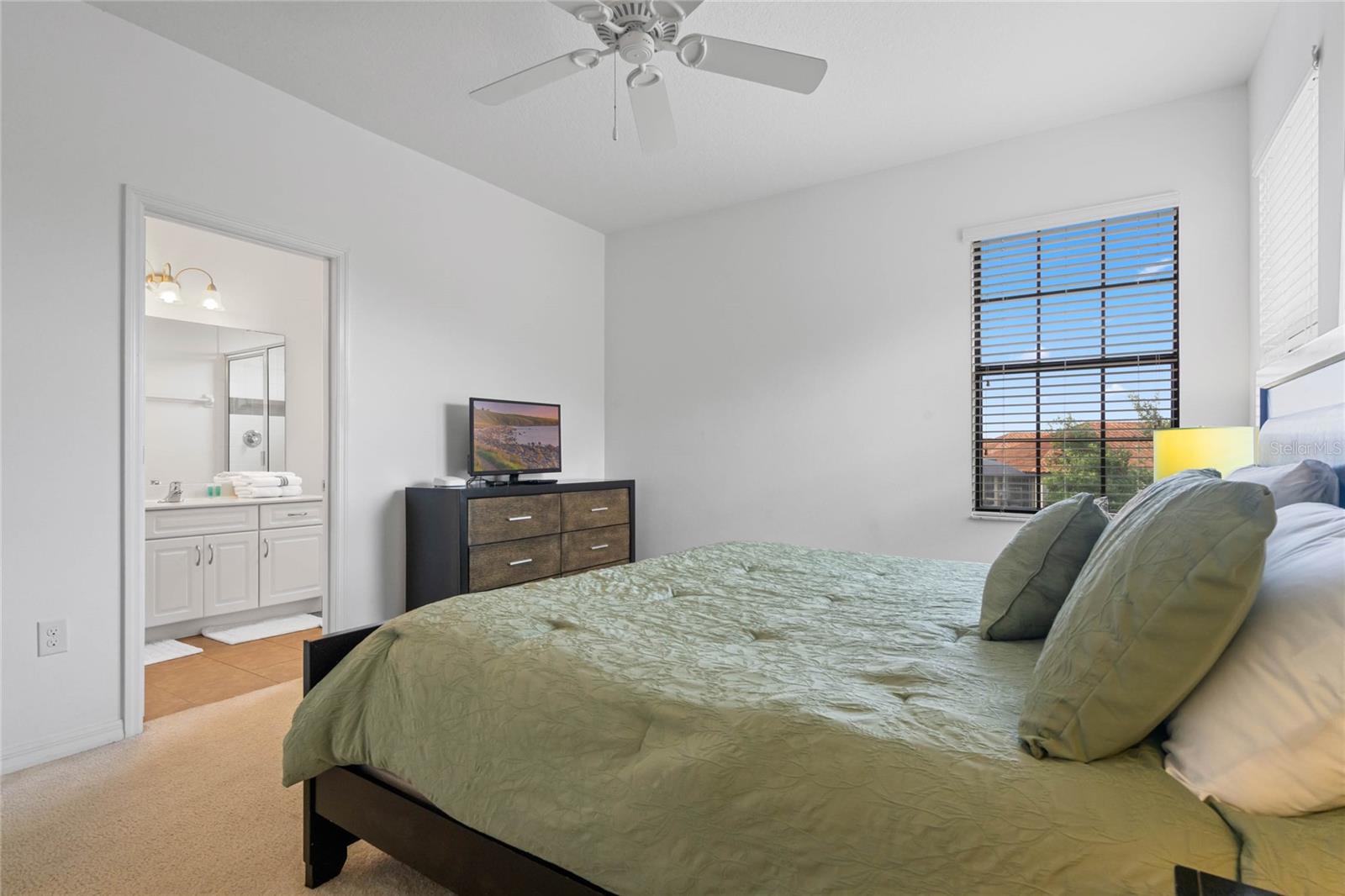 2621 ROSEMONT CIR