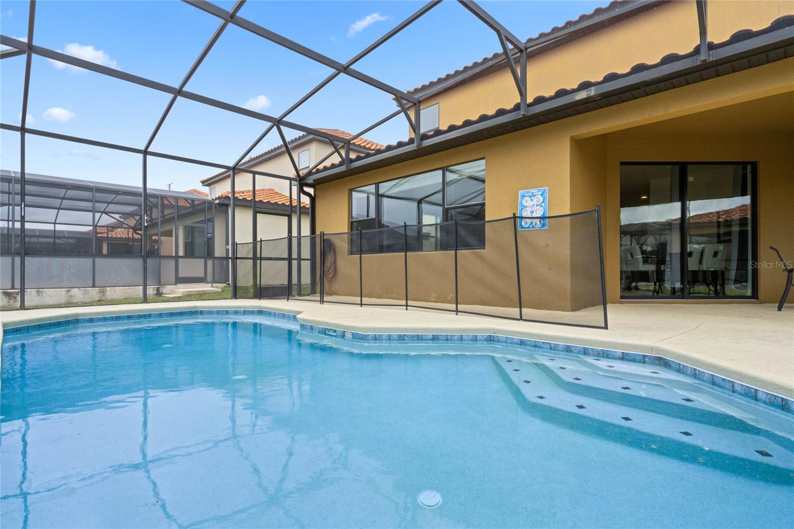 2621 ROSEMONT CIR