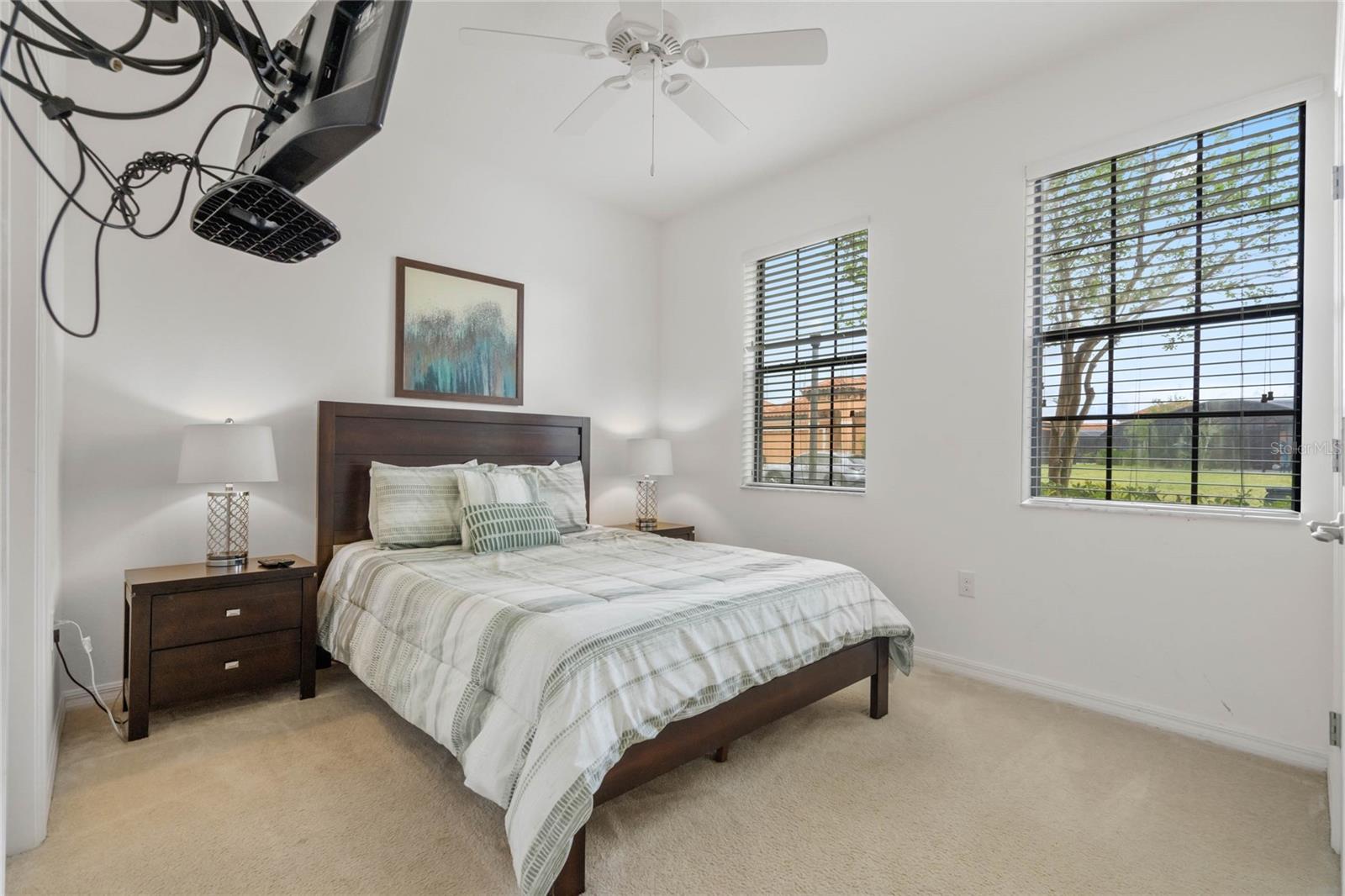 2621 ROSEMONT CIR
