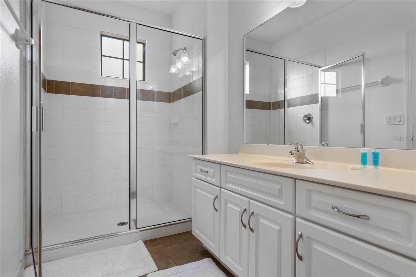 2621 ROSEMONT CIR