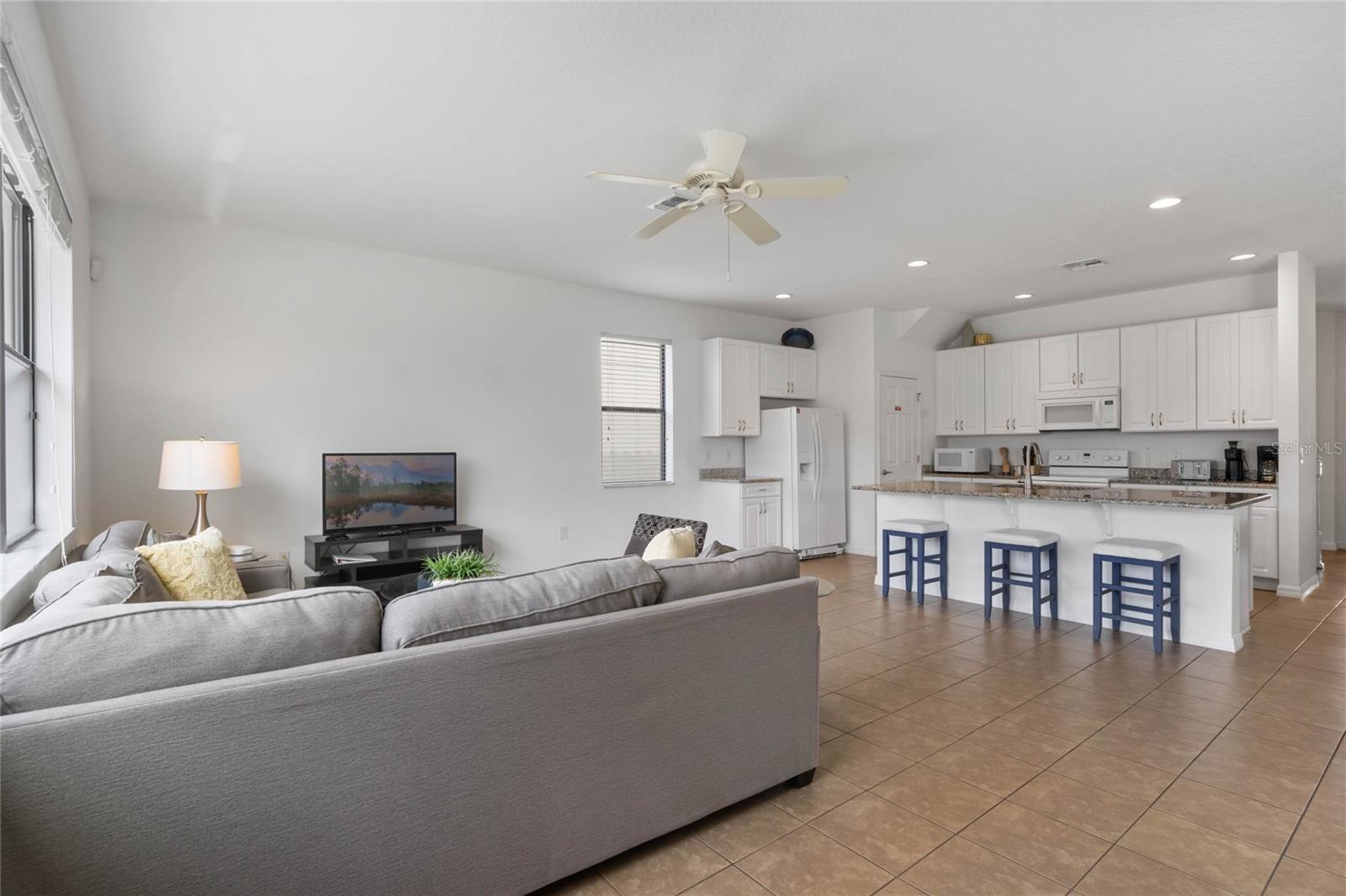 2621 ROSEMONT CIR