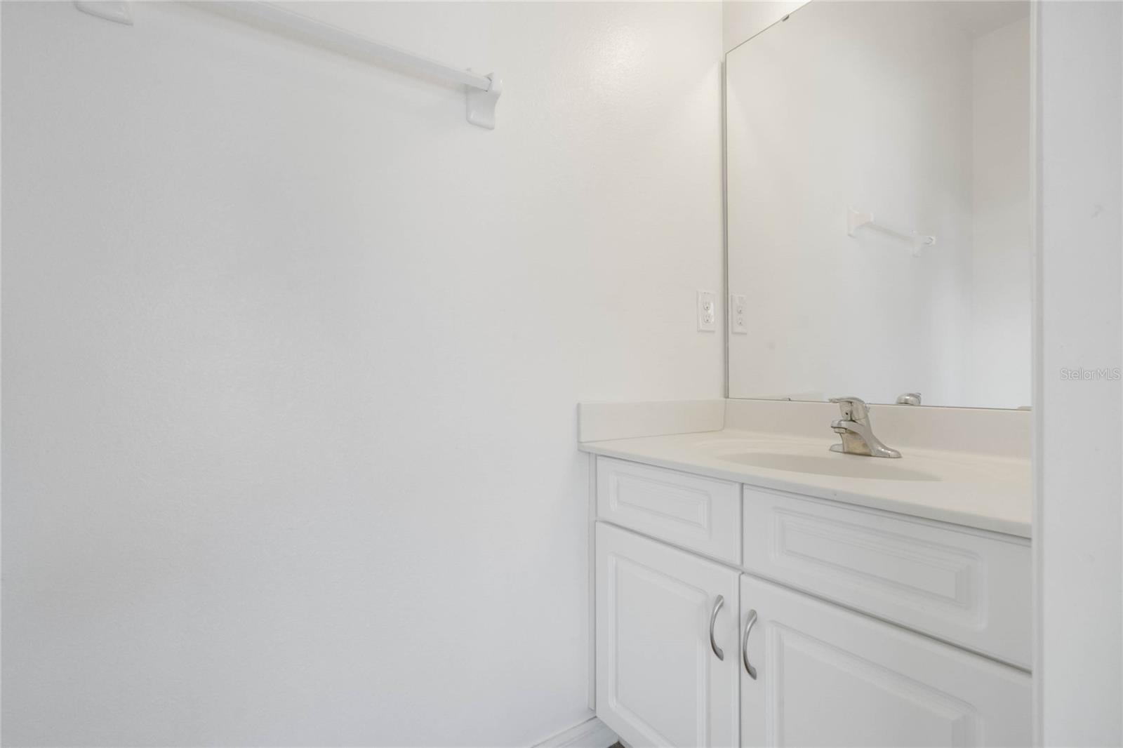 2621 ROSEMONT CIR