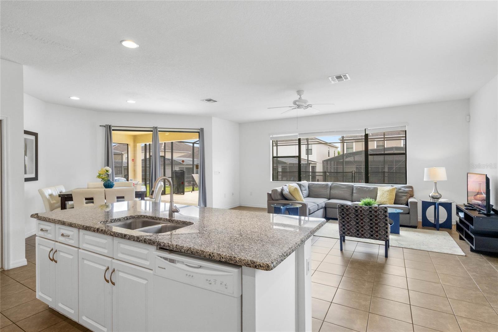 2621 ROSEMONT CIR