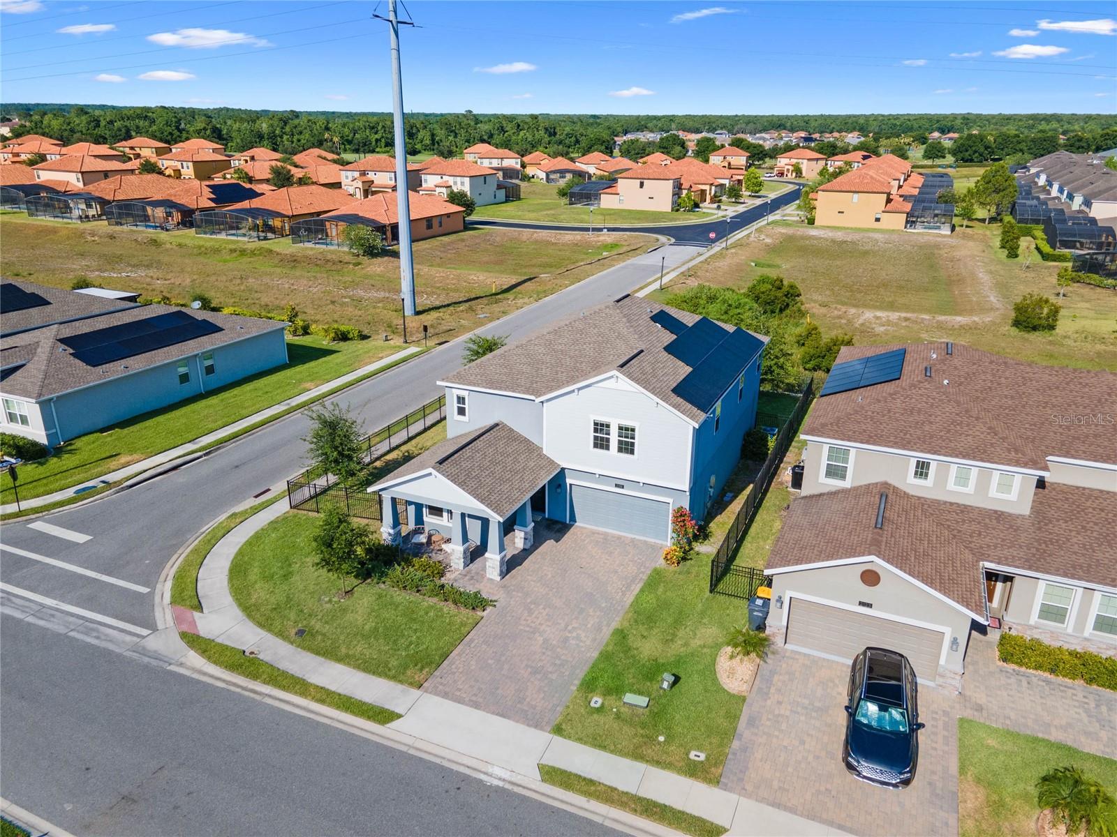 2119 CAMDEN LOOP