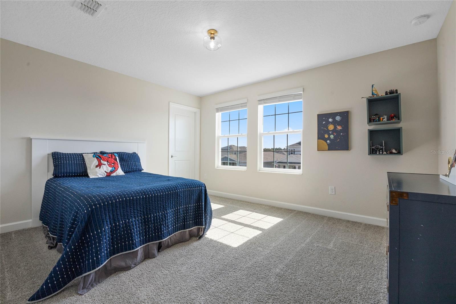 2119 CAMDEN LOOP
