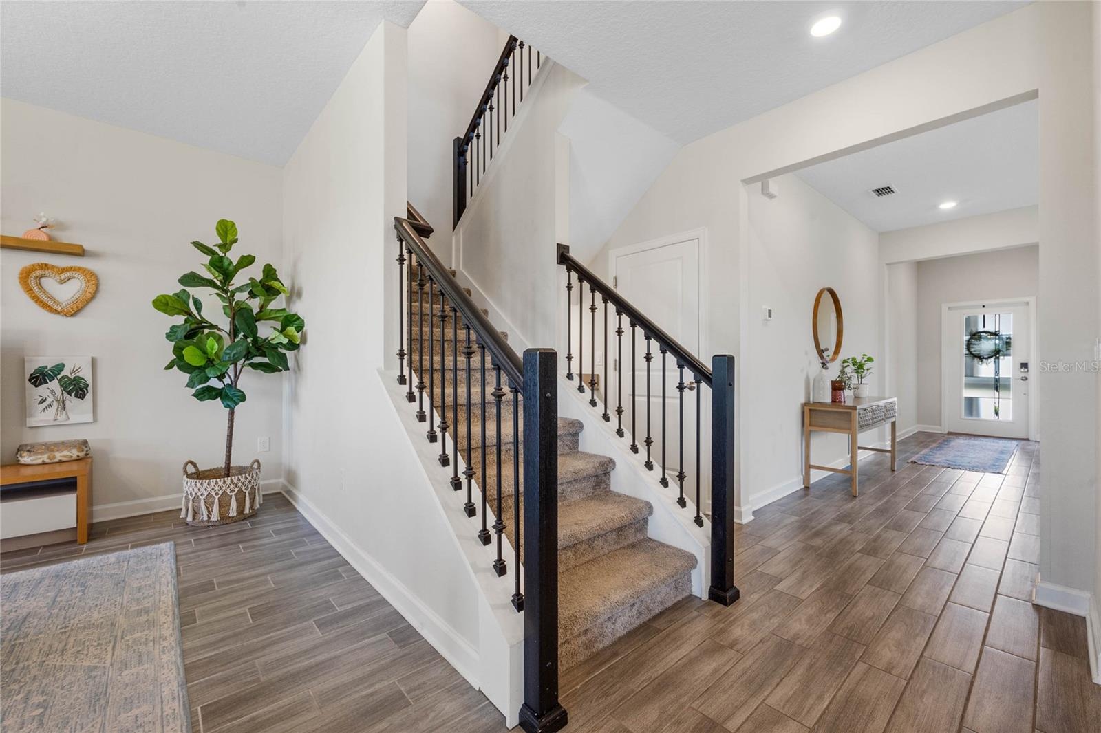 2119 CAMDEN LOOP