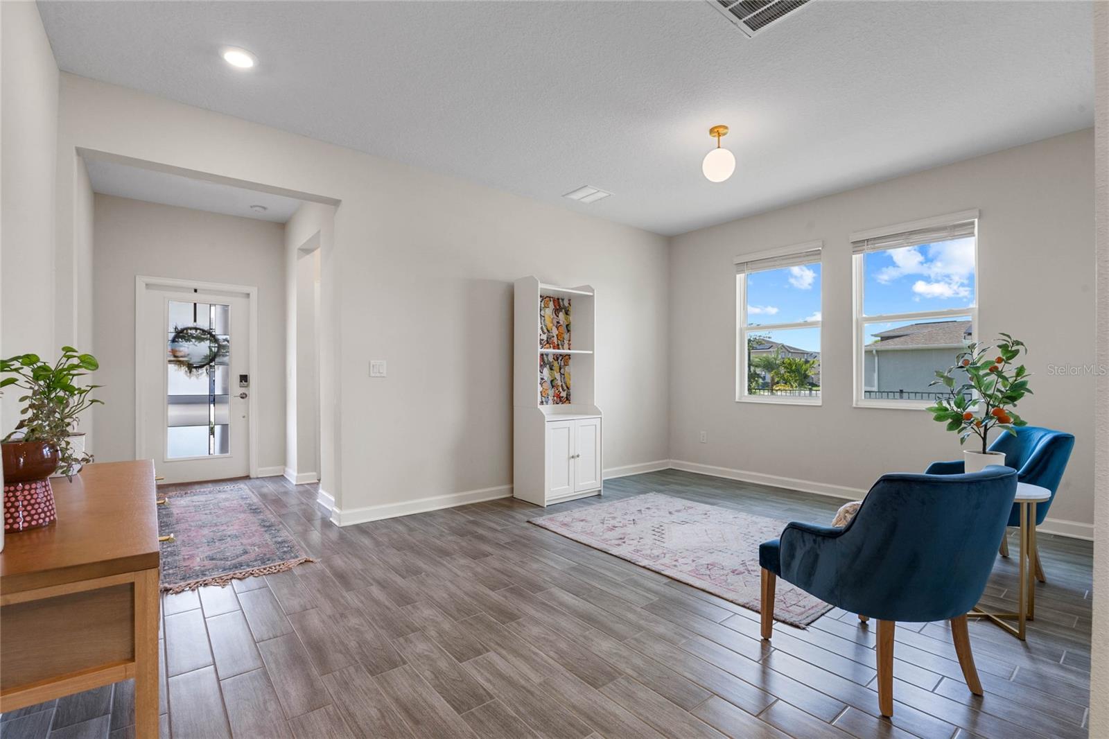 2119 CAMDEN LOOP
