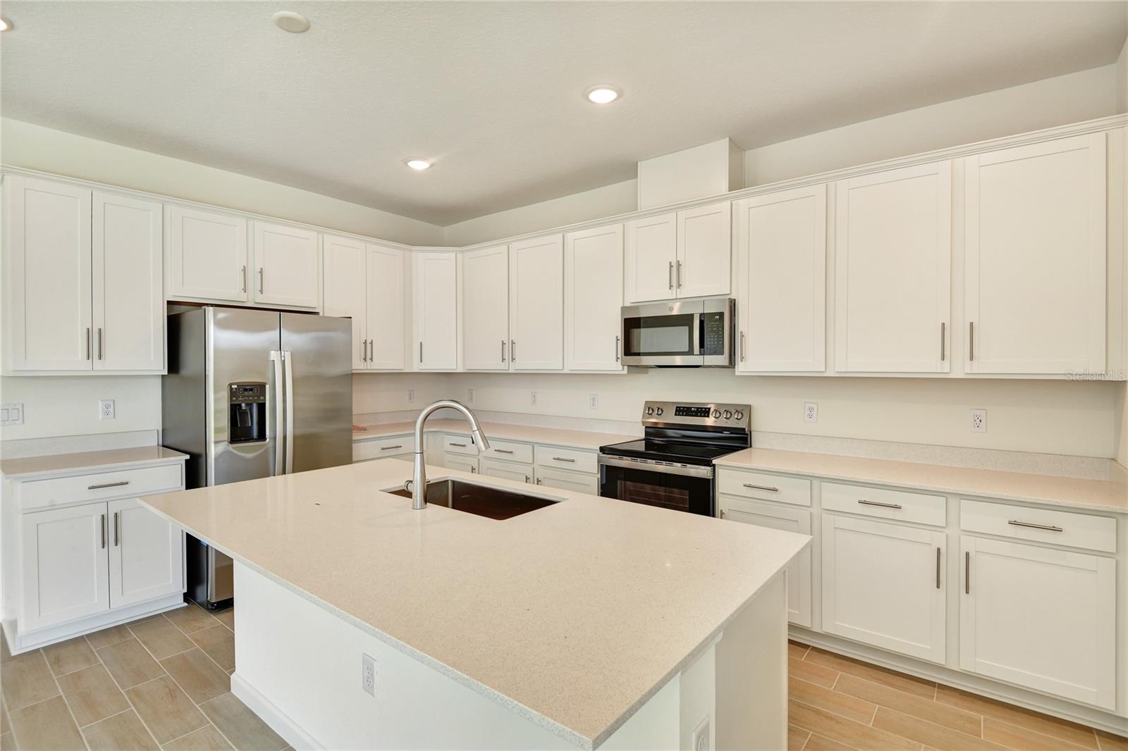 3120 KACEE DR