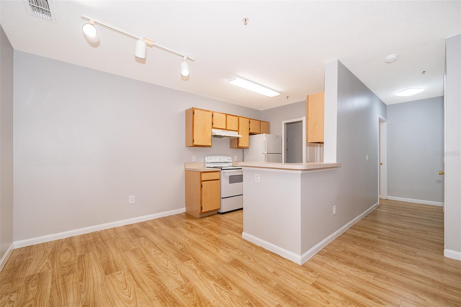 6560 SWISSCO DR #317