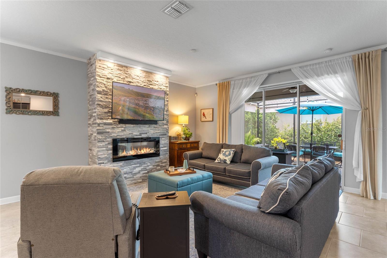 4273 CORTLAND DR