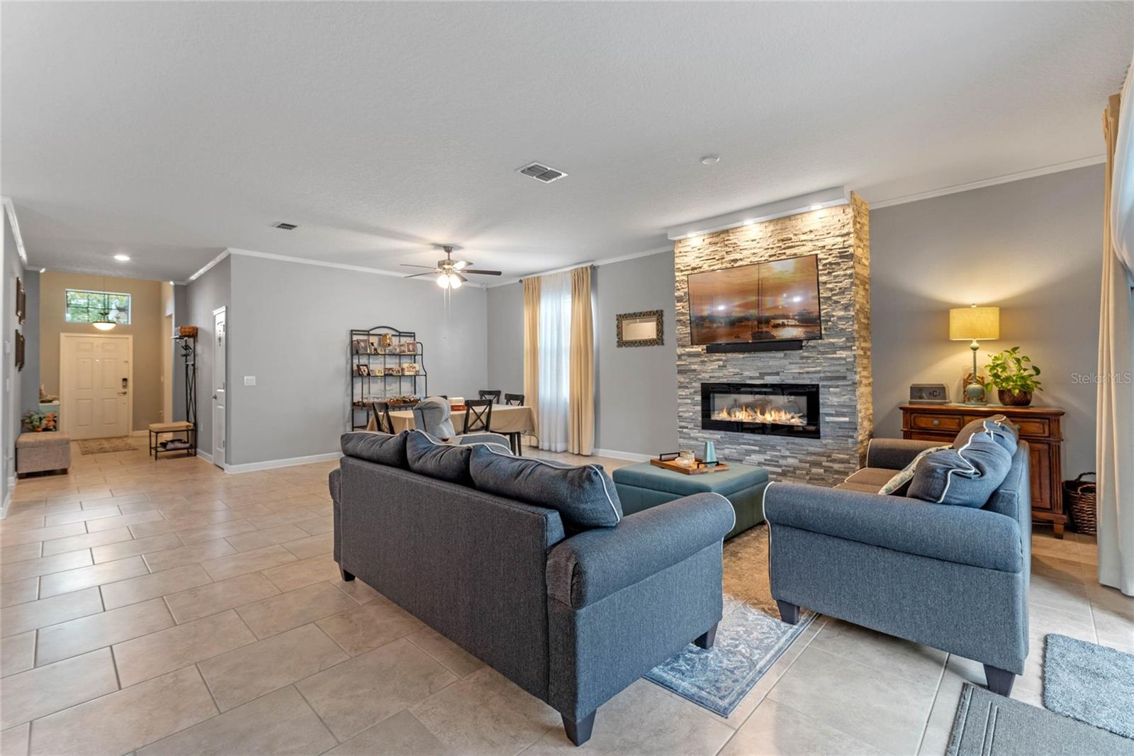 4273 CORTLAND DR