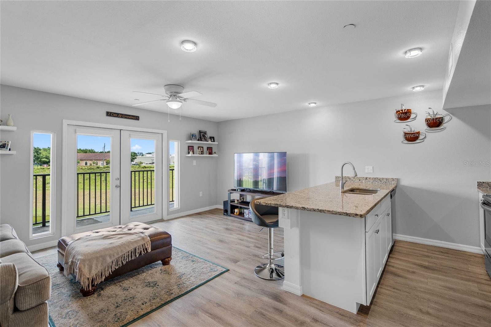 841 RETREAT BLVD #201