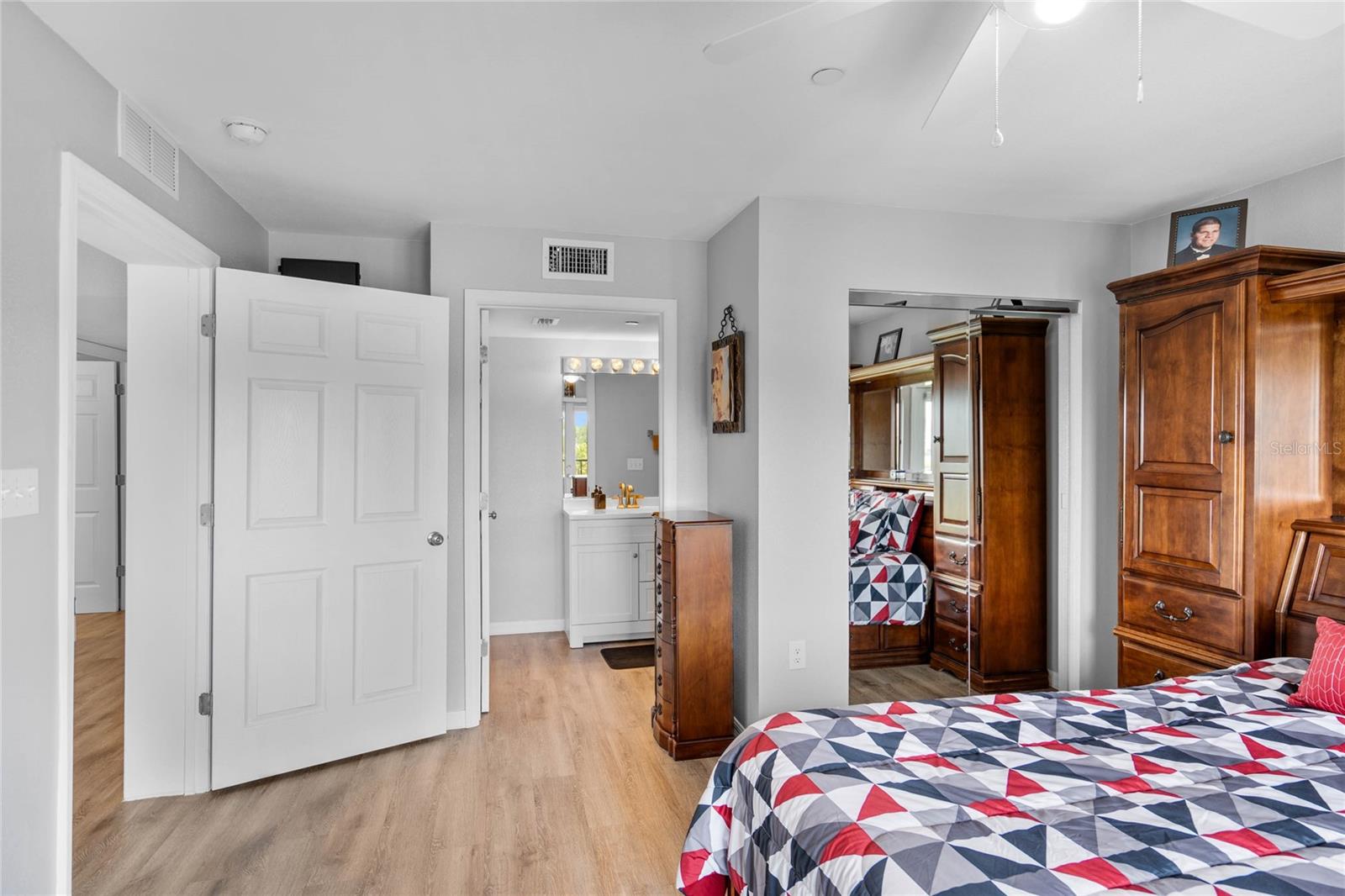 841 RETREAT BLVD #201