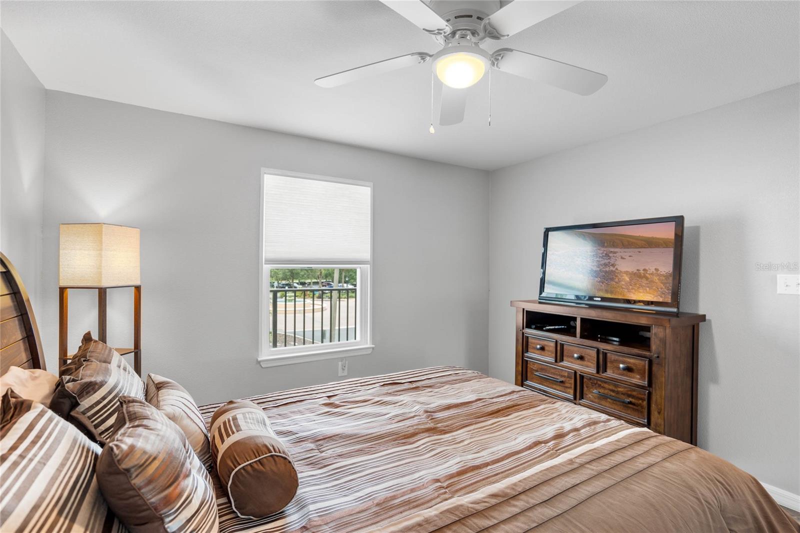 841 RETREAT BLVD #201