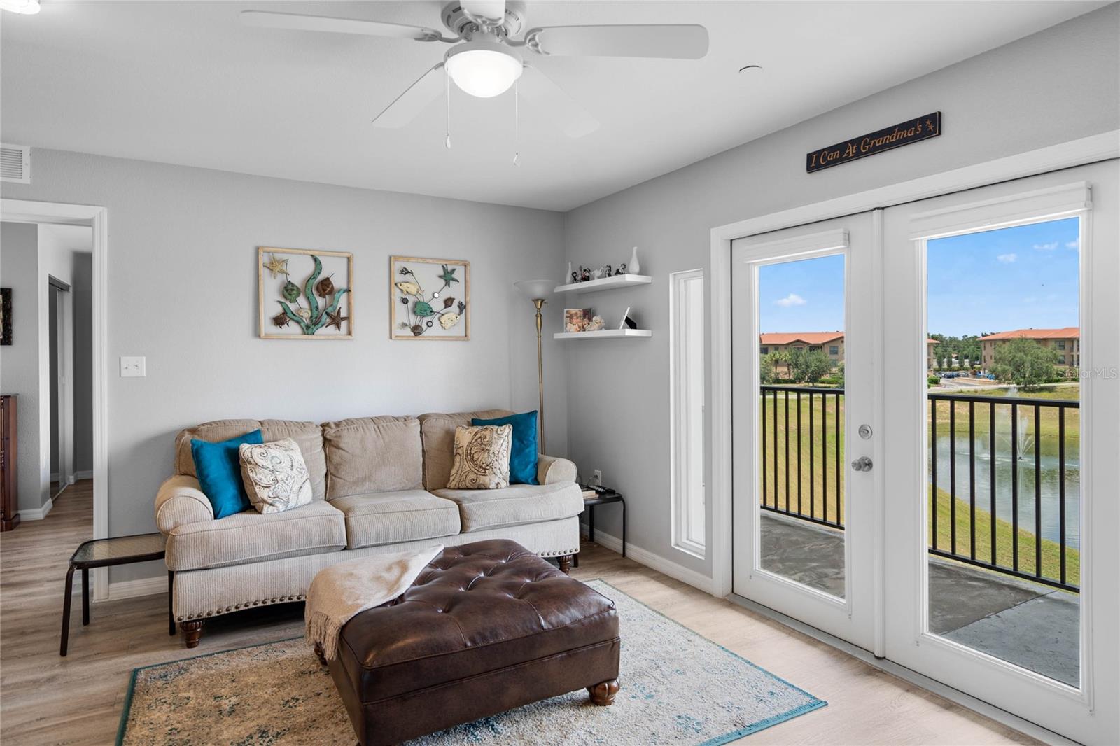 841 RETREAT BLVD #201