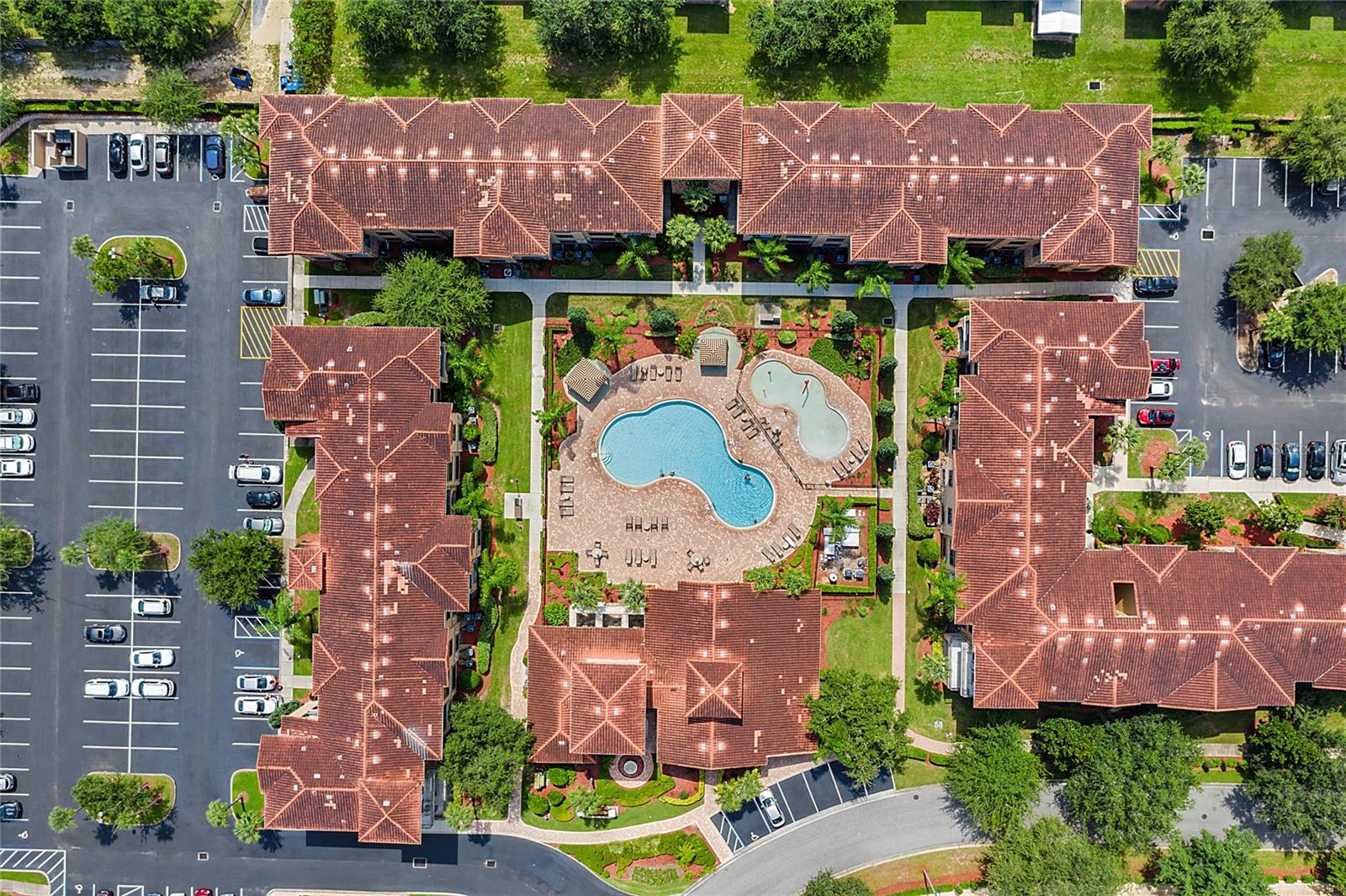 841 RETREAT BLVD #201