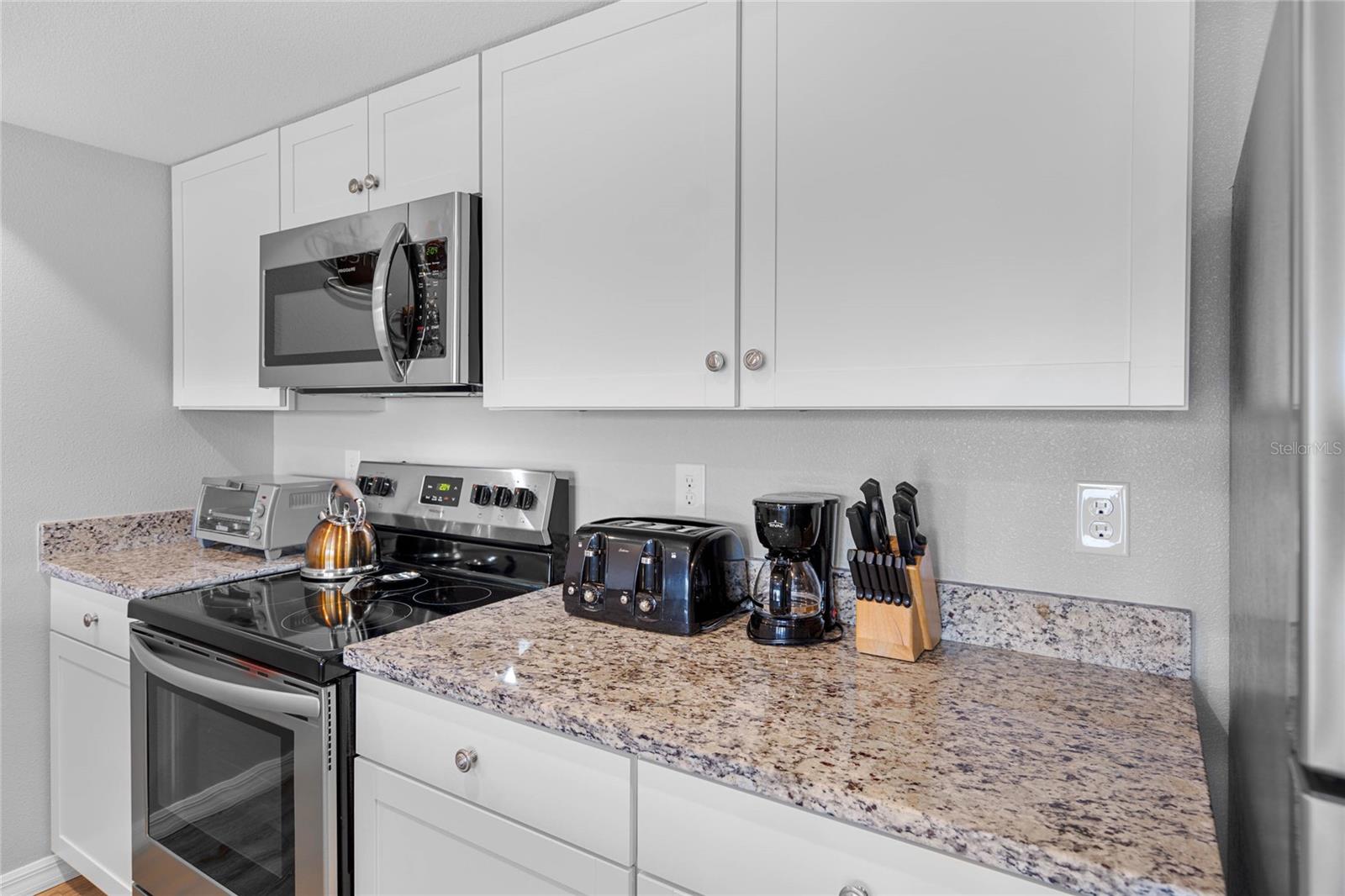 841 RETREAT BLVD #201