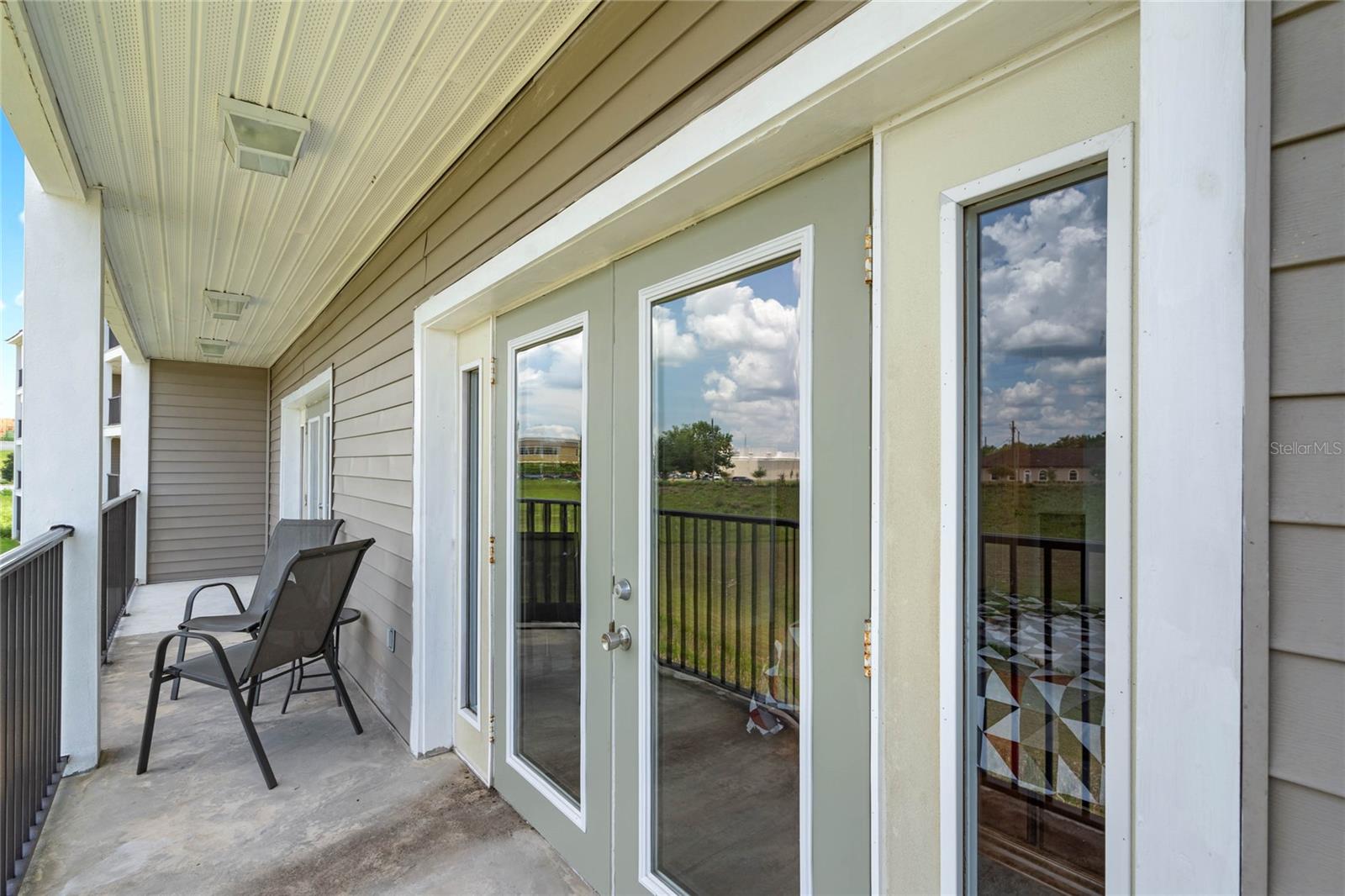 841 RETREAT BLVD #201