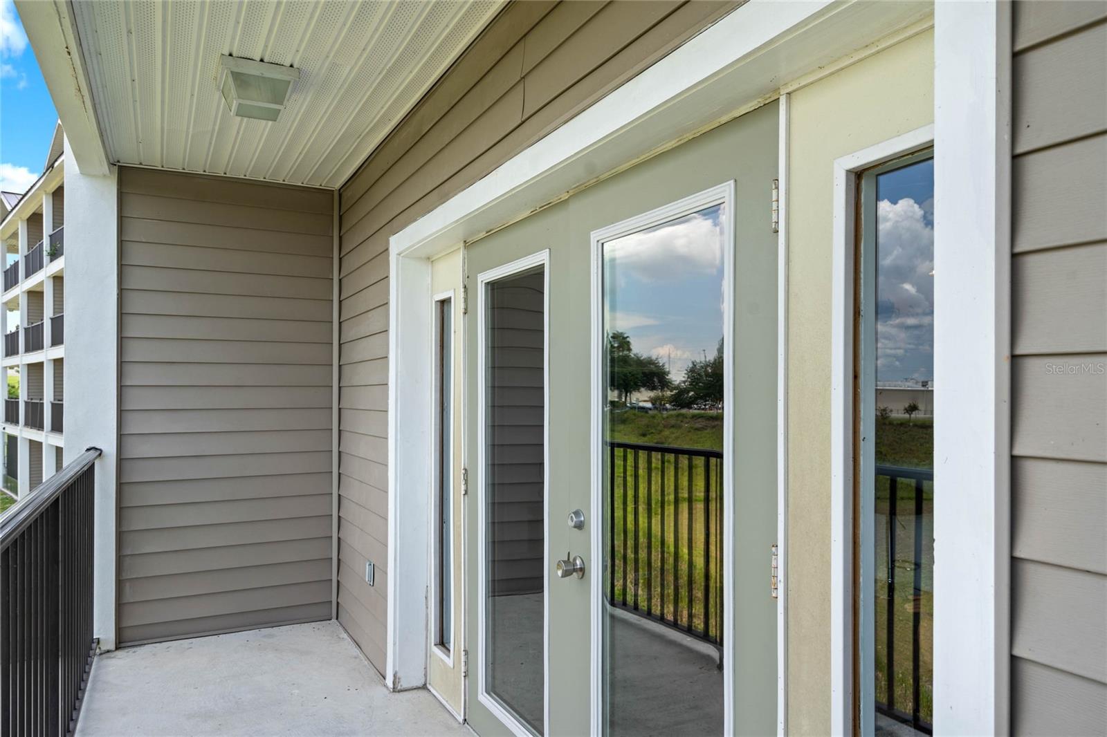 841 RETREAT BLVD #201