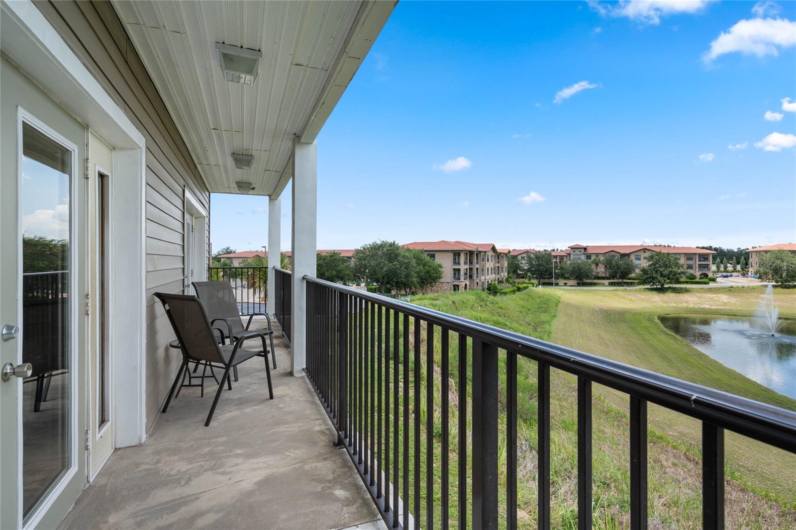 841 RETREAT BLVD #201
