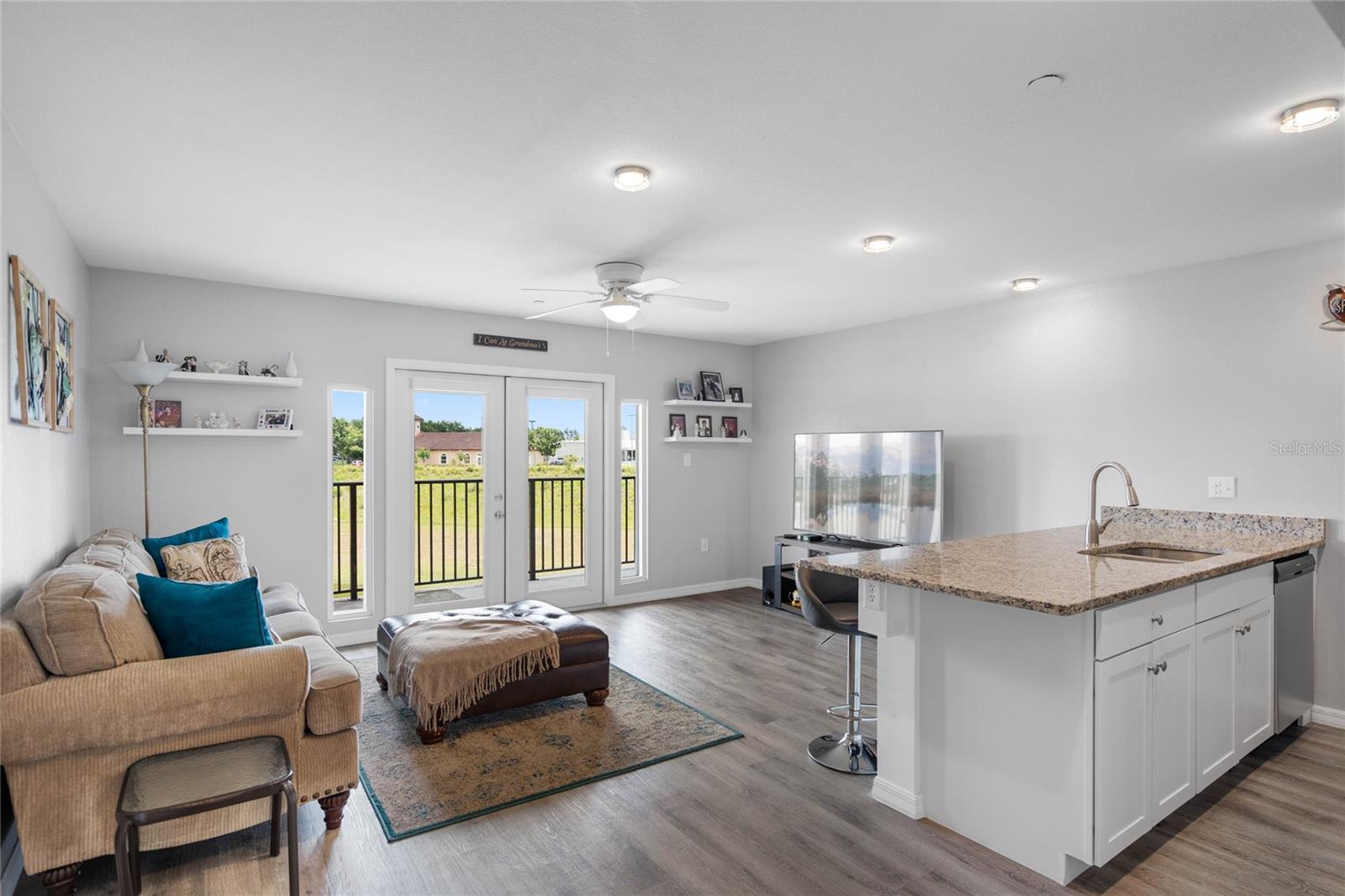 841 RETREAT BLVD #201