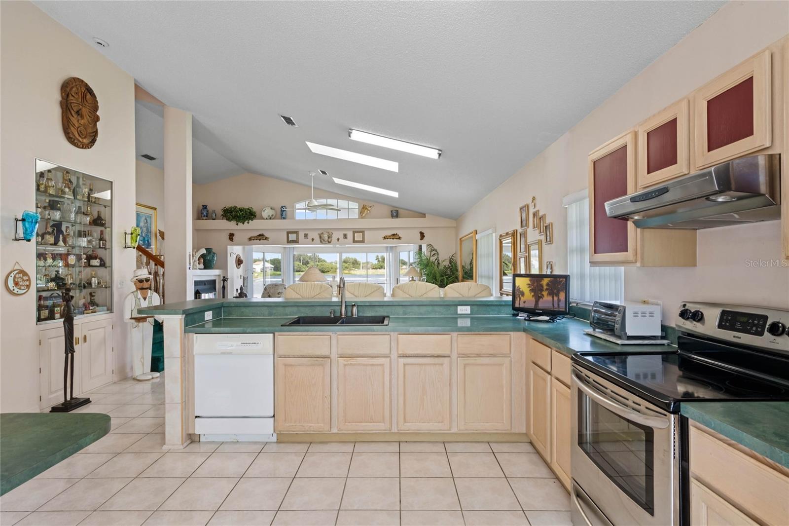 534 PINE LAKE VIEW DR