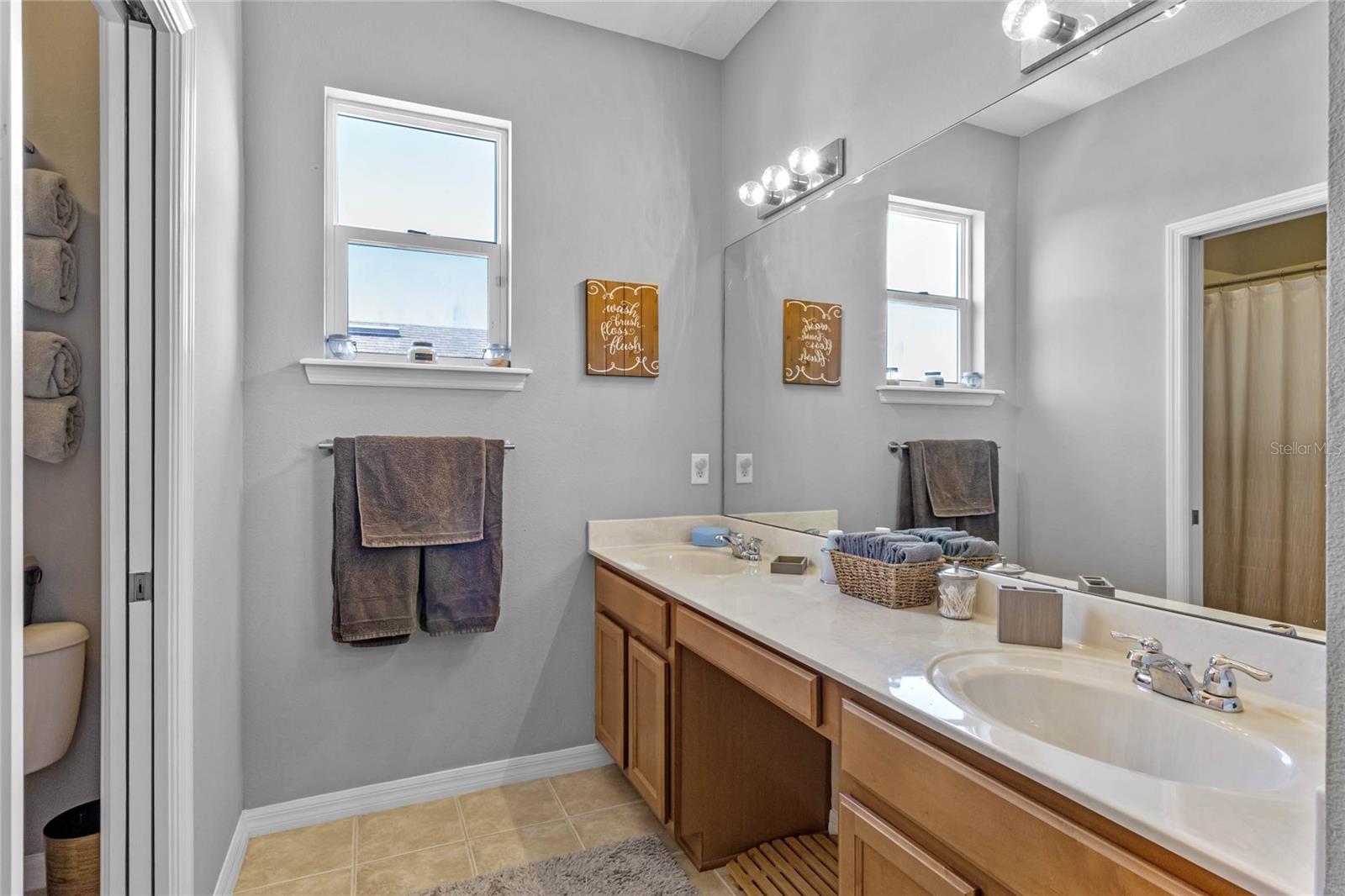 1513 LEXINGTON AVE