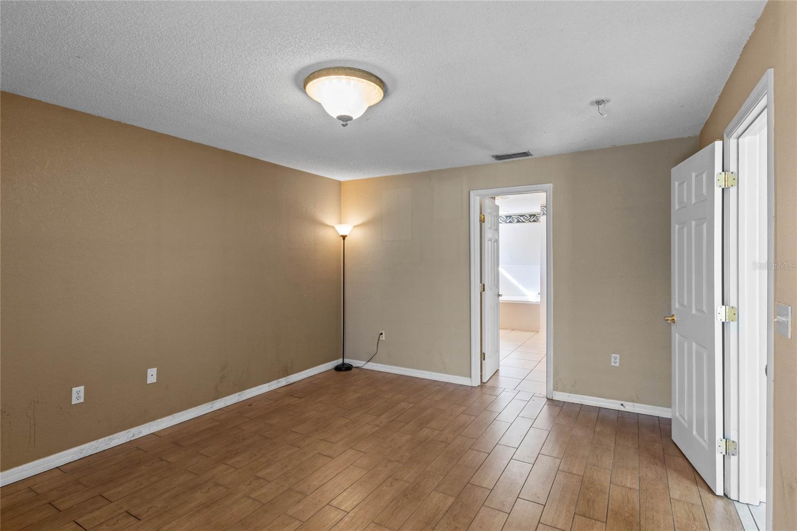 1773 GREY FOX DR