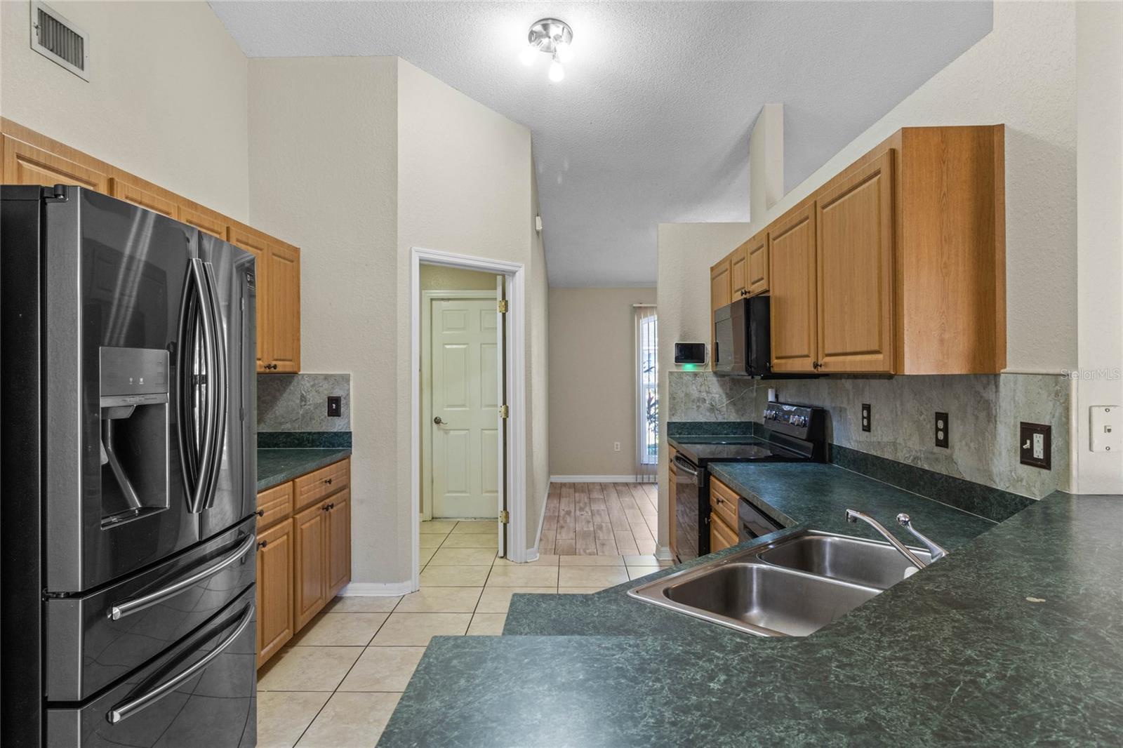1773 GREY FOX DR