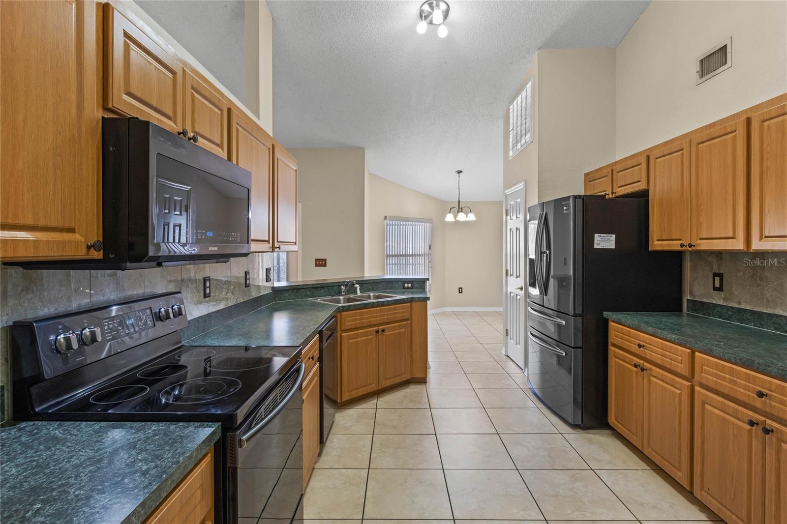 1773 GREY FOX DR