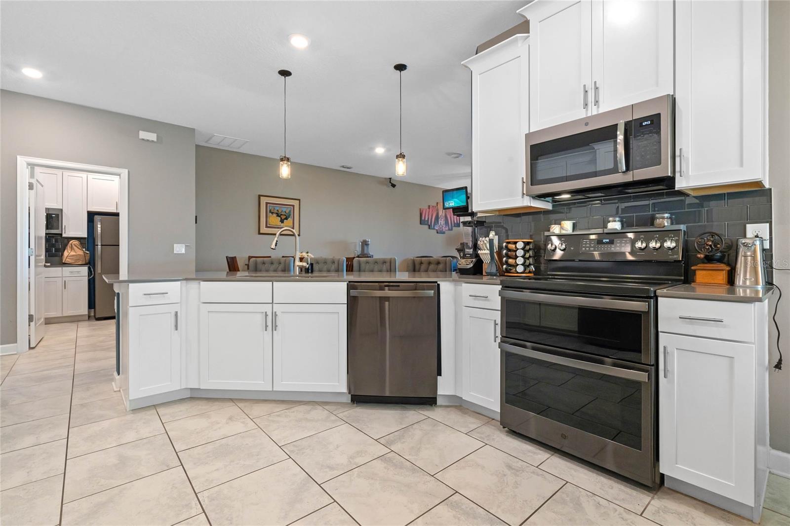 2150 CAMDEN LOOP