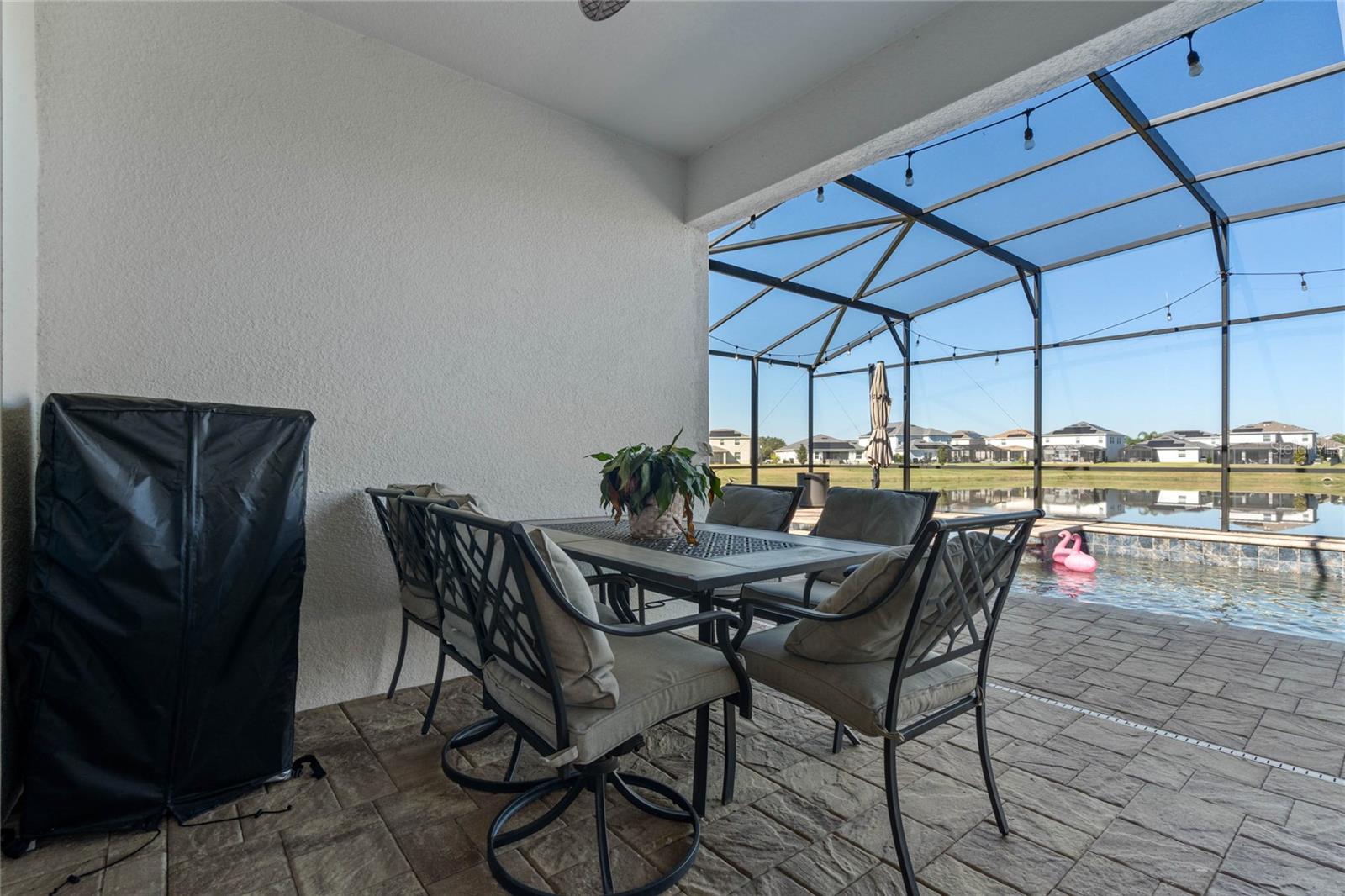 2150 CAMDEN LOOP
