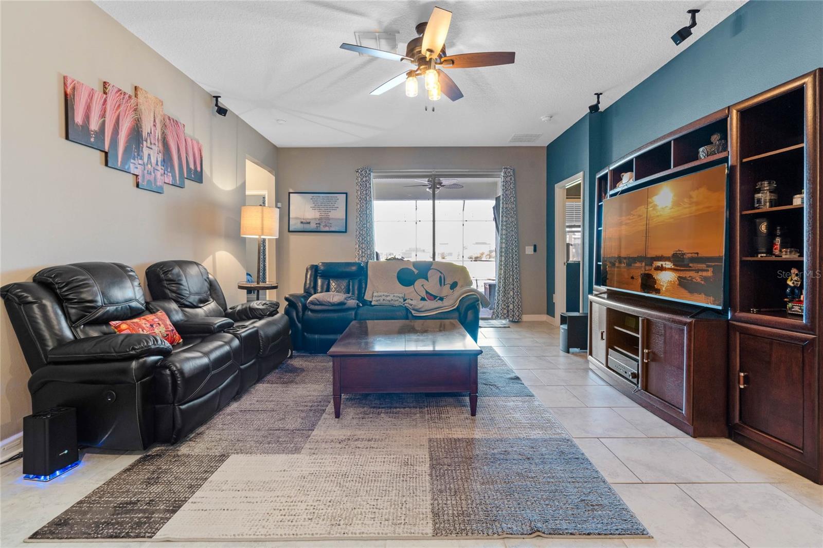 2150 CAMDEN LOOP
