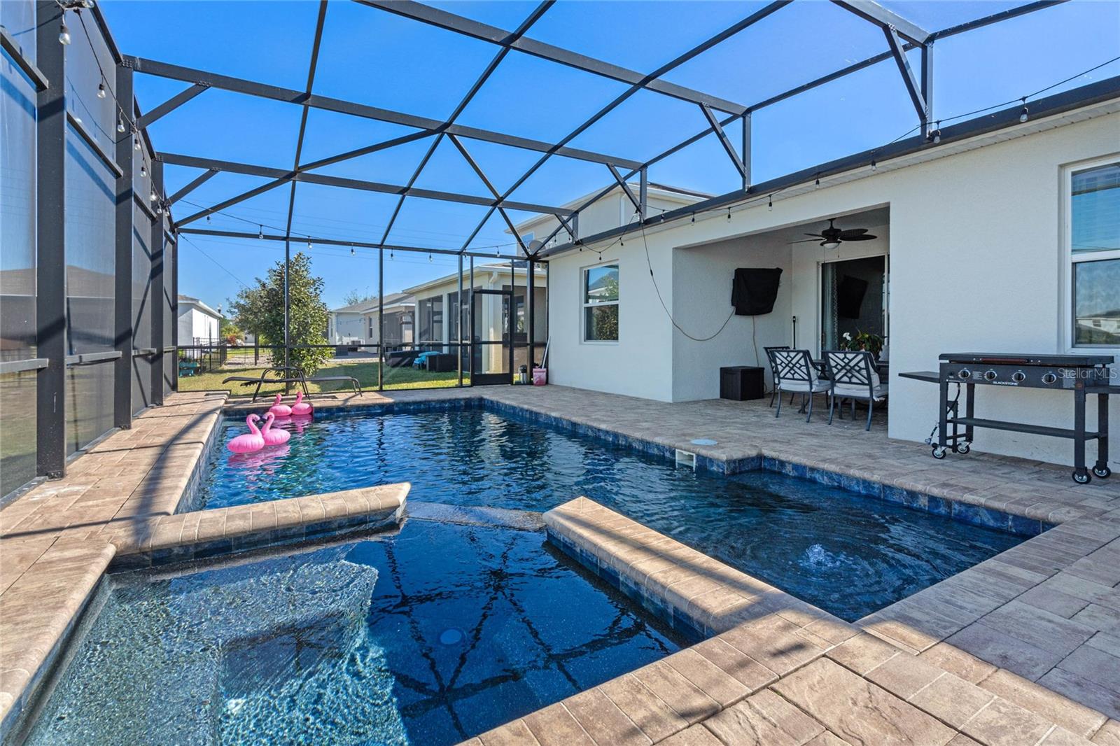 2150 CAMDEN LOOP