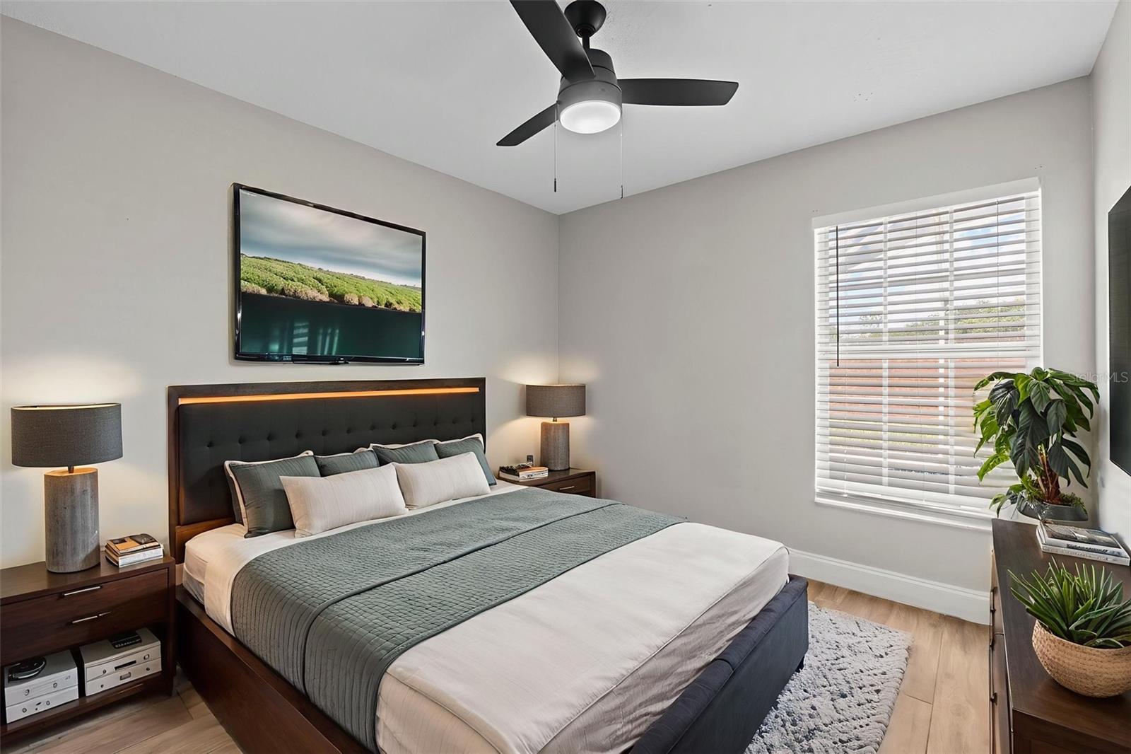 7925 MAGNOLIA BEND CT
